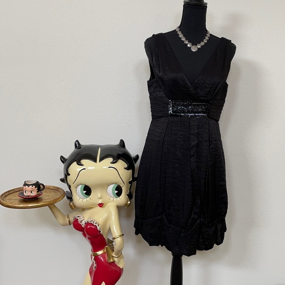 BCBG Elegant Sequined Waist Black Dress Size 10 - Picture 1 of 10